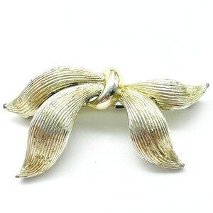 Signed STAR Bow Brooch Silver Tone Textured Ribbon Pin Vintage